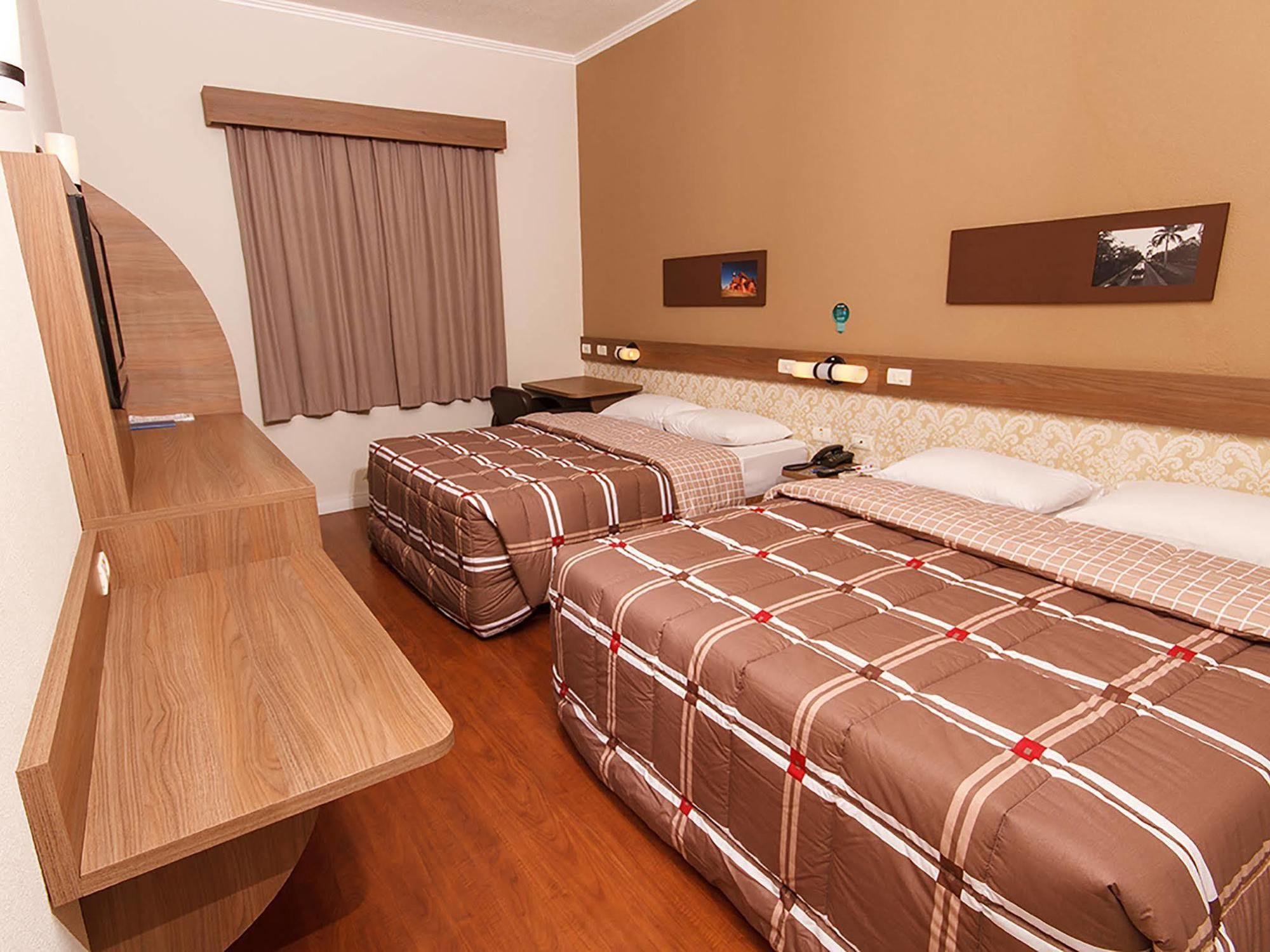 Hotel 10 Joinville Buitenkant foto